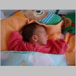 12 und Kira schlaeft.JPG